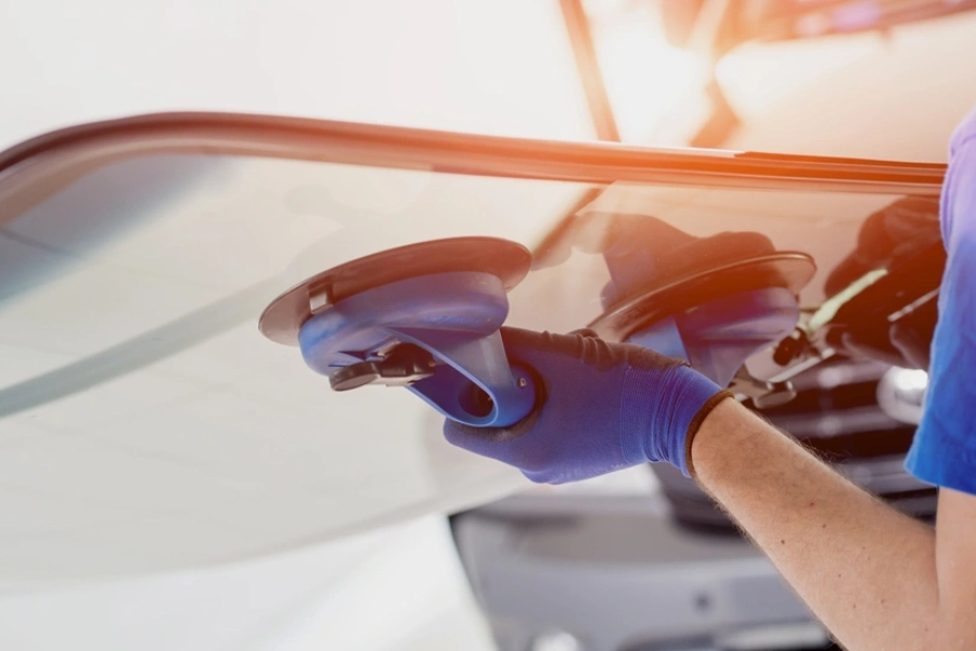 Benefits Of Professional Windshield Replacement For Safe Driving in Washington, DC Benefits Of Professional Windshield Replacement For Safe Driving in Washington, DC