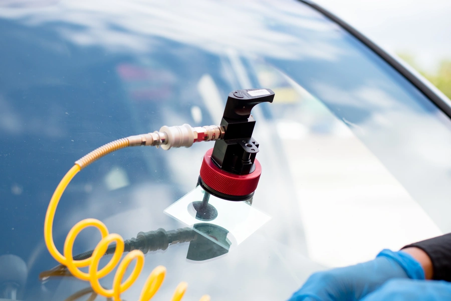 Key Benefits Of Addressing Windshield Cracks Promptly in Washington, DC Key Benefits Of Addressing Windshield Cracks Promptly in Washington, DC